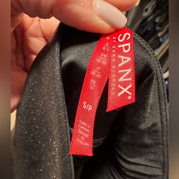 Spanx faux leather leggings - Picture 3 of 4